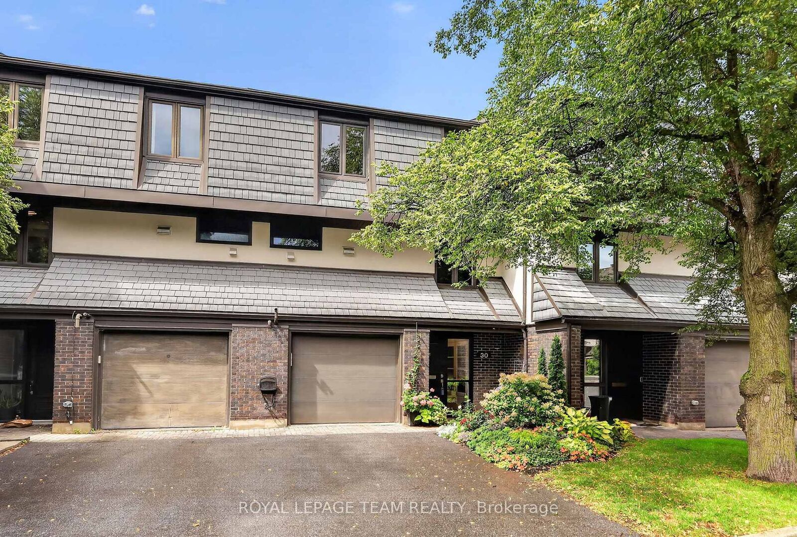 Property Photo: 655 Richmond Road 30 ON K2A 3Y3