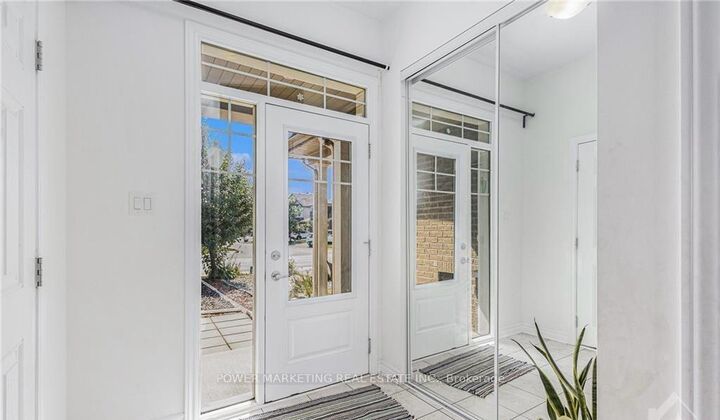 Property Photo: 932 Kilbirnie Drive ON K2J 6G2