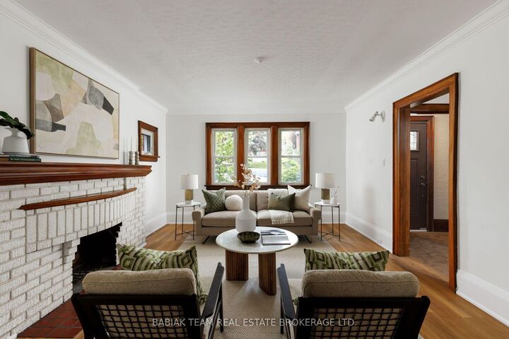 Property Photo: 93 Glendonwynne Road ON M6P 3E7