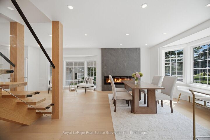 Property Photo: 947 Glenwood Avenue ON L7T 2K1