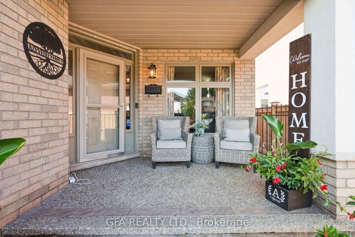 Property Photo:  34 Harbottle Court  ON L9C 7N9 
