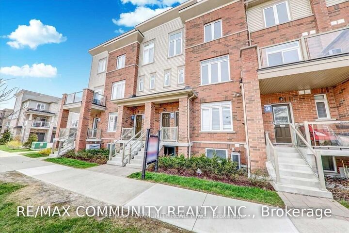 Property Photo:  2718 William Jackson Drive  ON L1X 0E6 