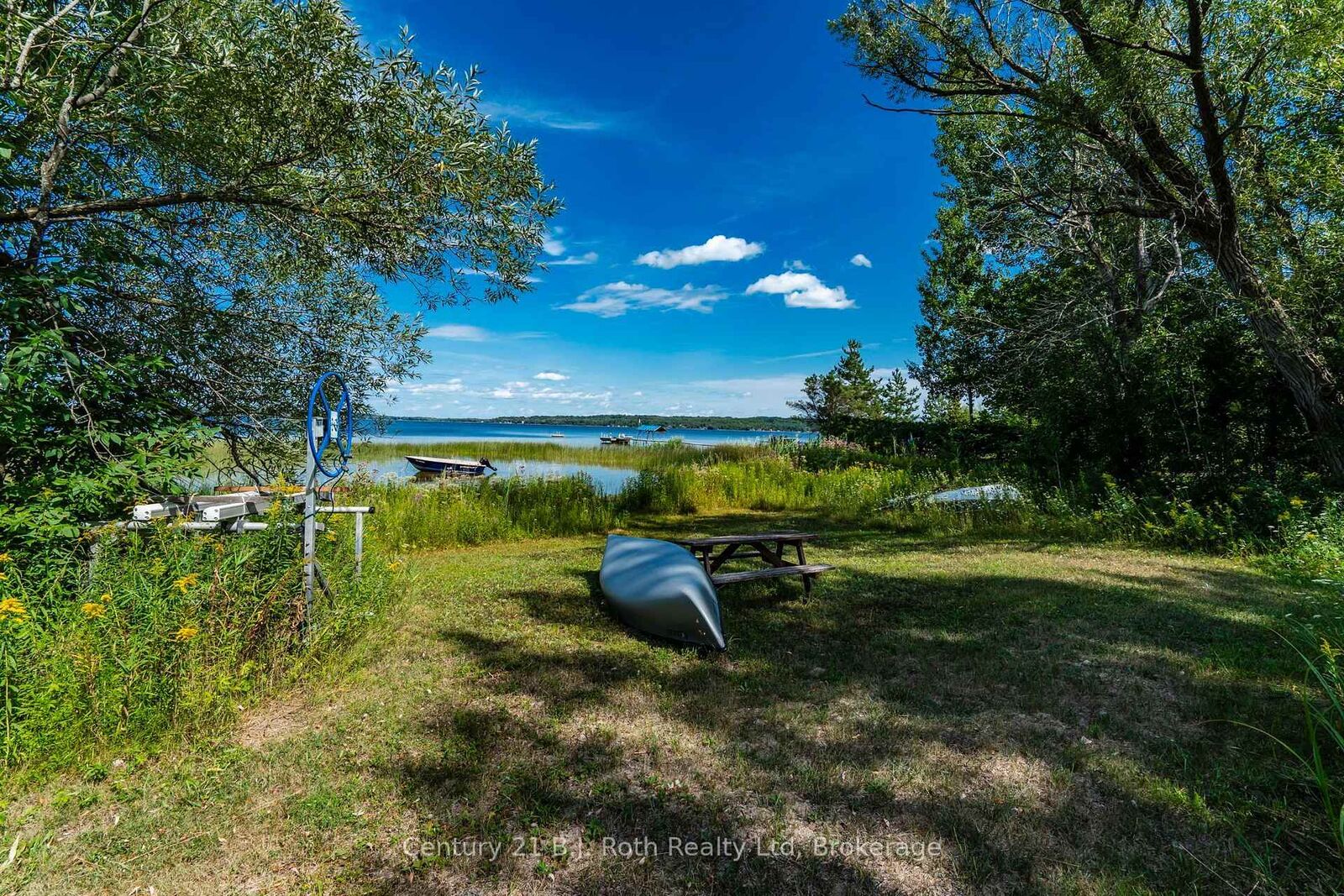 Property Photo: 24 Crescent Drive ON L0K 2A0
