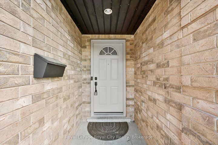 Property Photo: 73 Waxwing Crescent ON N1C 1E3