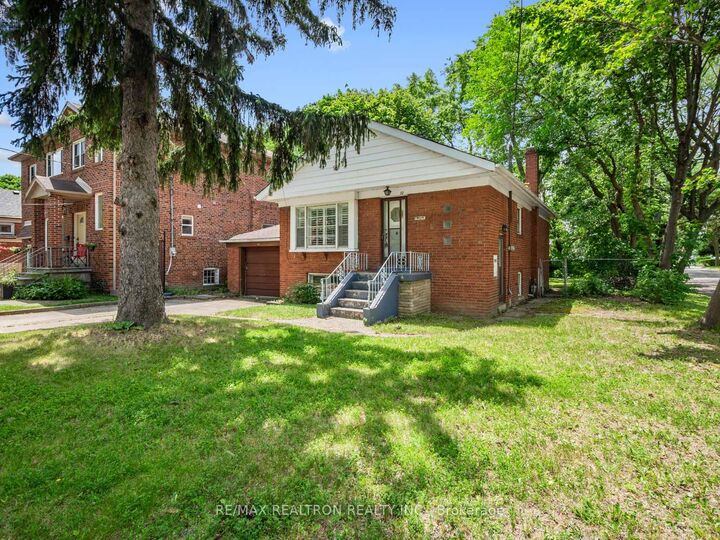 Property Photo: 12 Graymar Avenue ON M3H 3B4