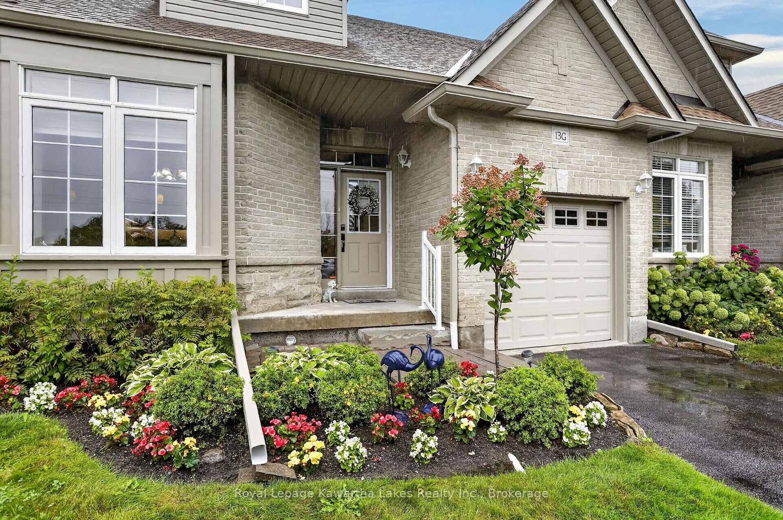 Property Photo: 19 Rivermill Boulevard ON K9V 6K6