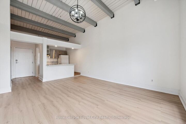 Property Photo:  40 Northumberland Street 306  ON N1H 3A5 
