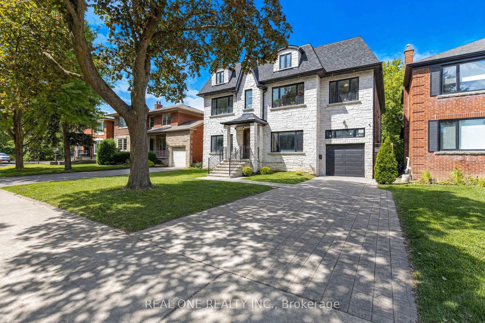 Property Photo: 100 Ridelle Avenue ON M6B 1J6