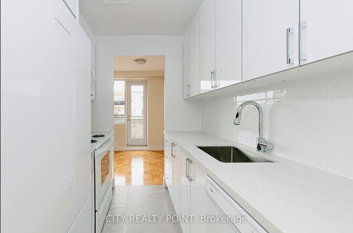 Property Photo:  2 Grandstand Place 309  ON M4H 1E2 