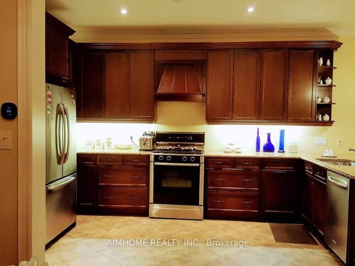 Property Photo:  425 Harris Street  ON L1N 0E7 
