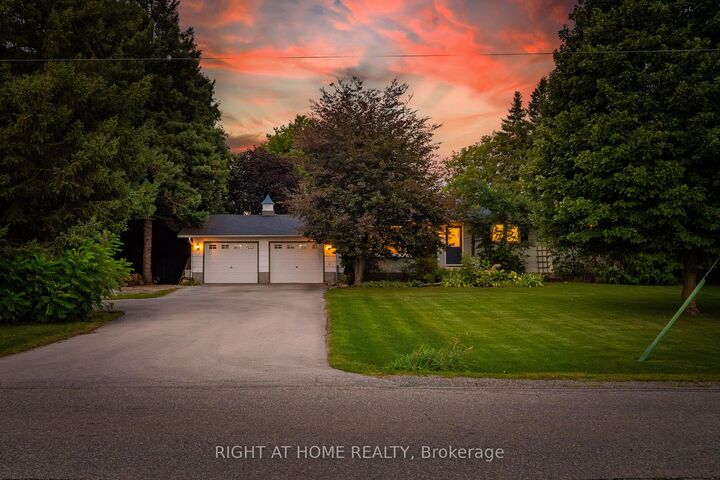 Property Photo: 11749 Tenth Line ON L7G 4S7