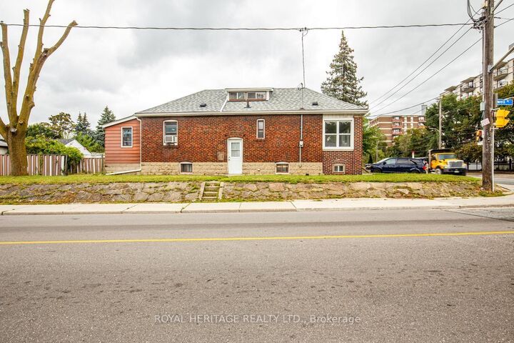 Property Photo: 758 Jane Street ON M6N 4B9