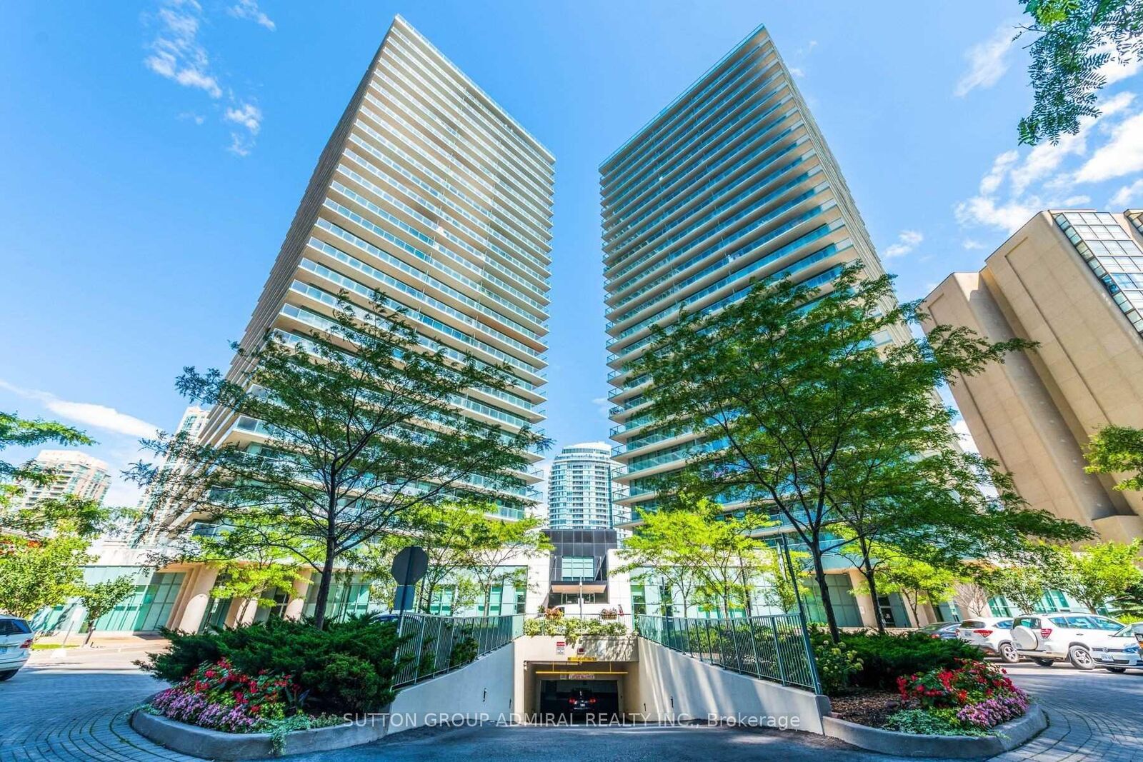 Property Photo: 5508 Yonge Street 701 ON M2N 7L2