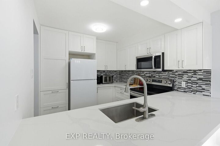 Property Photo:  64 Parklane Circle  ON L1C 3V9 