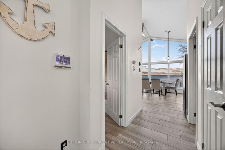 Property Photo: 211 Moon Point Drive ON L3V 6H1