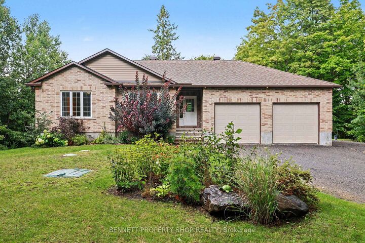 Property Photo: 160 Northcote Drive ON K7C 0C4
