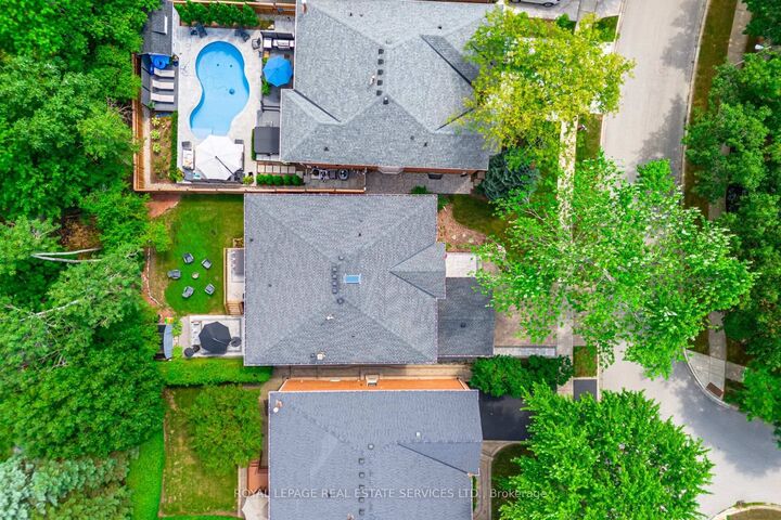 Property Photo:  1173 Bowman Drive  ON L6M 2S9 