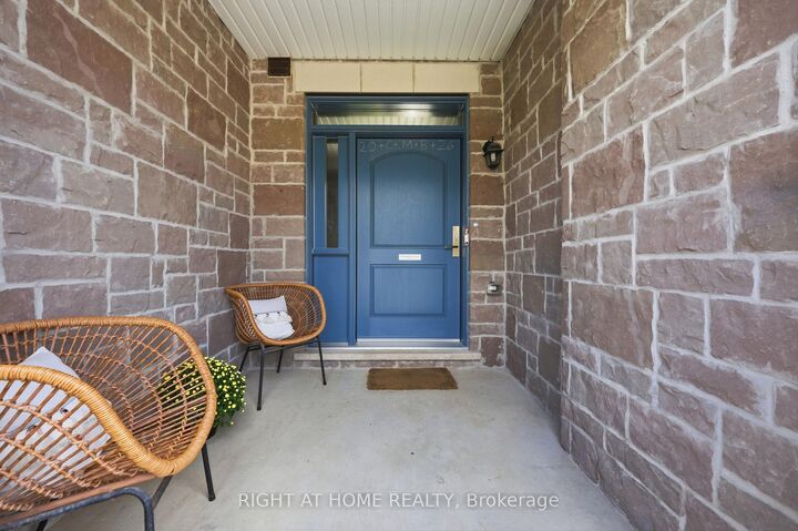 Property Photo: 52 Upper Canada Court ON L7G 0L1
