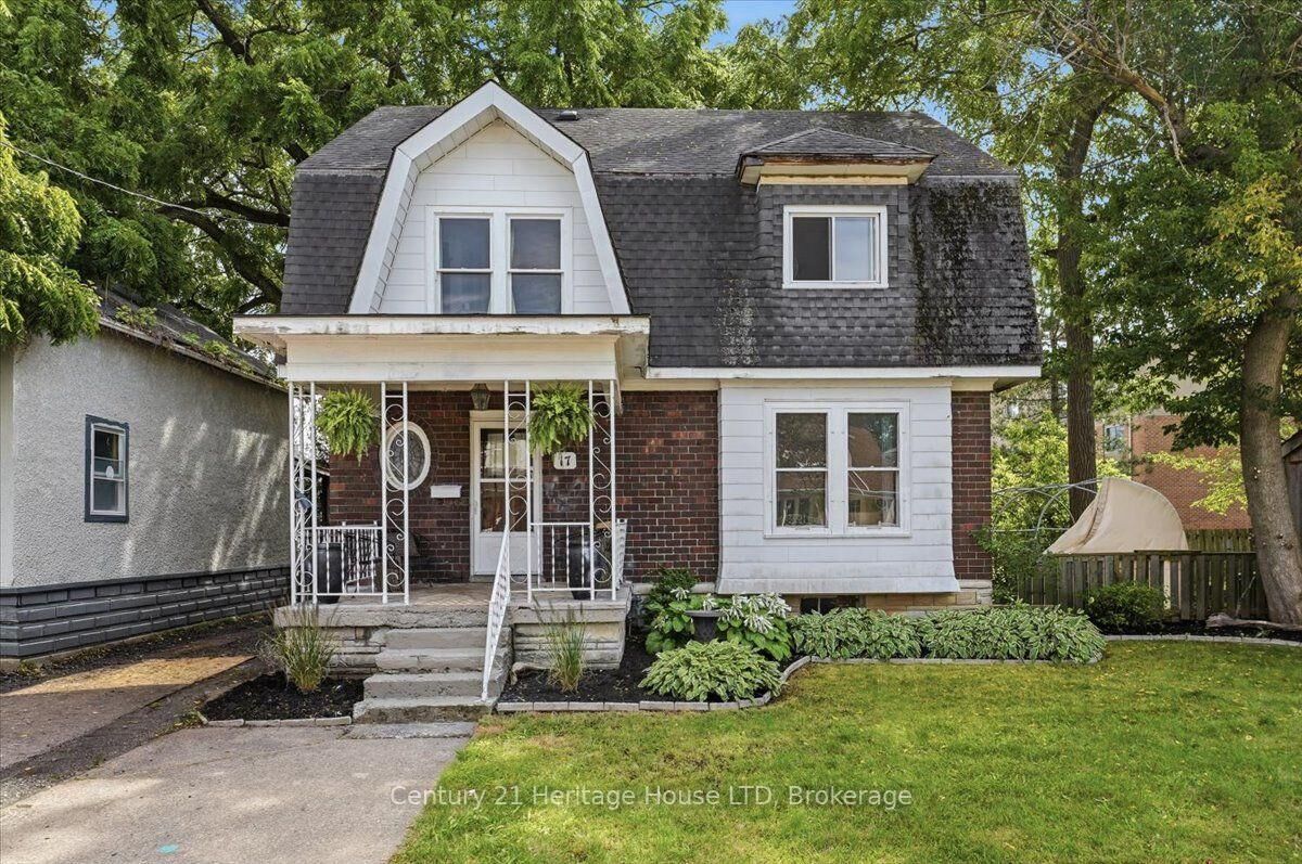Property Photo: 17 Elizabeth Street E ON L3C 4M2