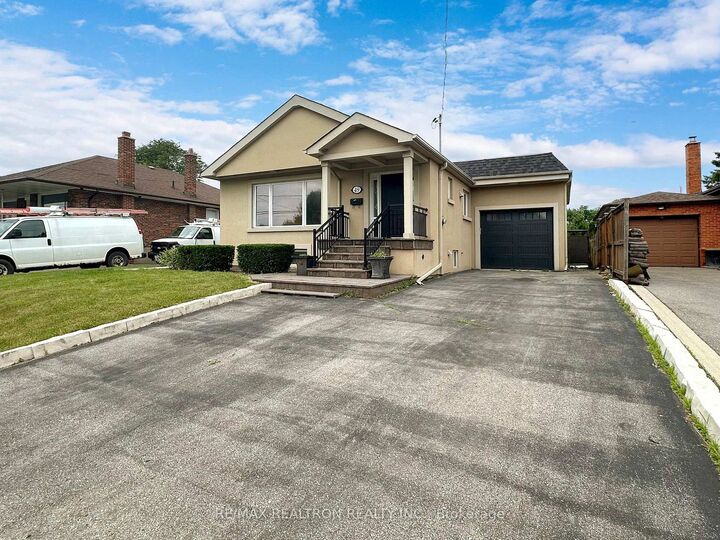 Property Photo:  49 Exbury Road Bsmt  ON M3M 1P9 