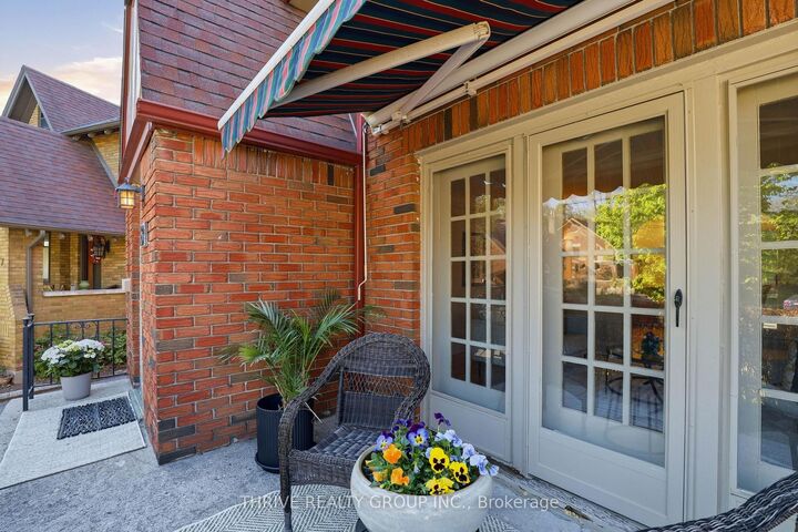 Property Photo:  16 Clenray Place  ON N6A 3Z1 
