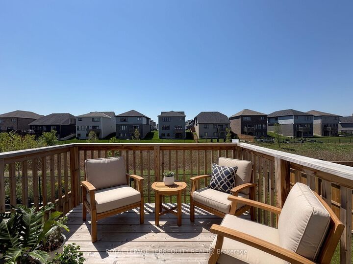Property Photo: 285 Vanilla Trail ON L2V 0K8