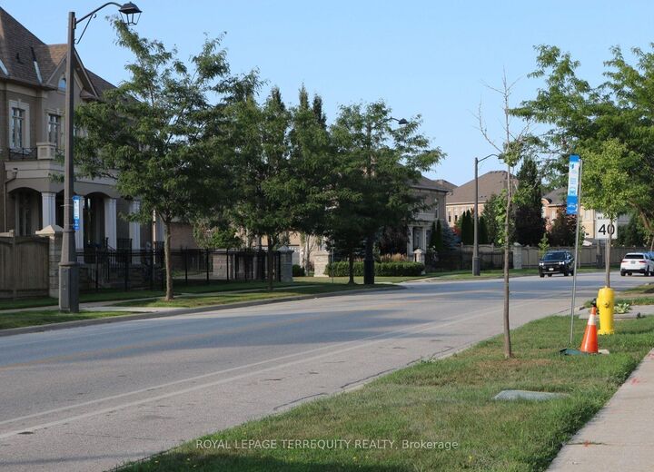 Property Photo: 131 Trammel Drive Bsmt Room 3 ON L4H 0W2