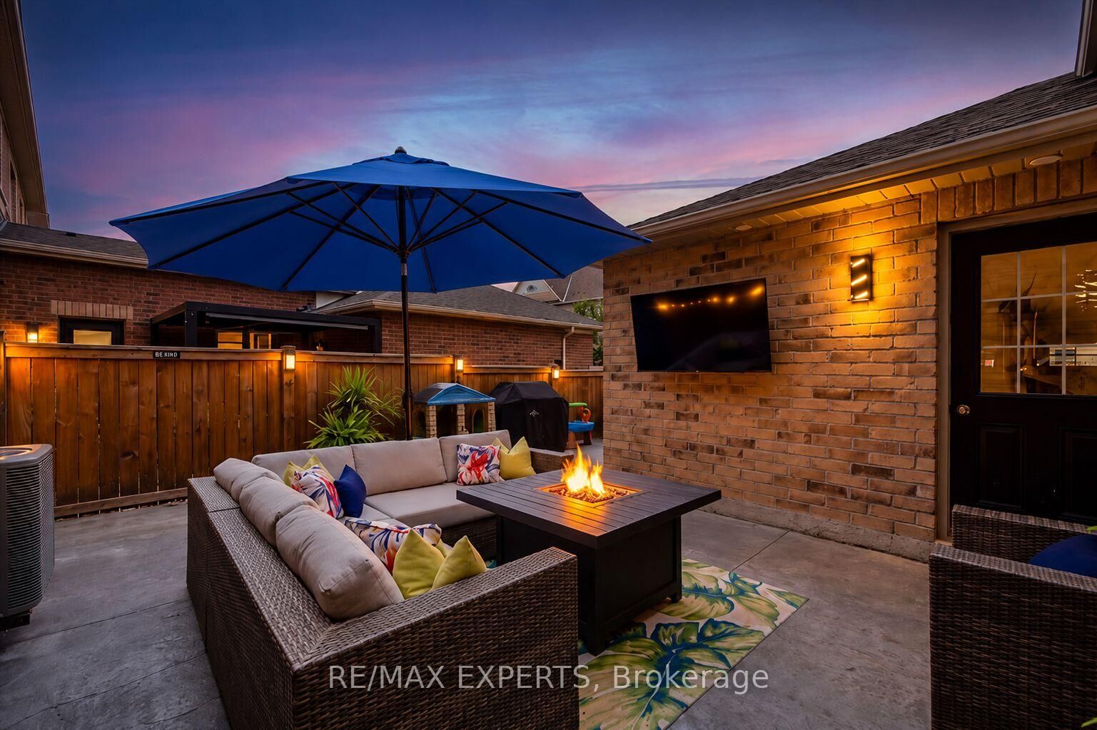 Property Photo: 320 Barons Street ON L4H 4H4