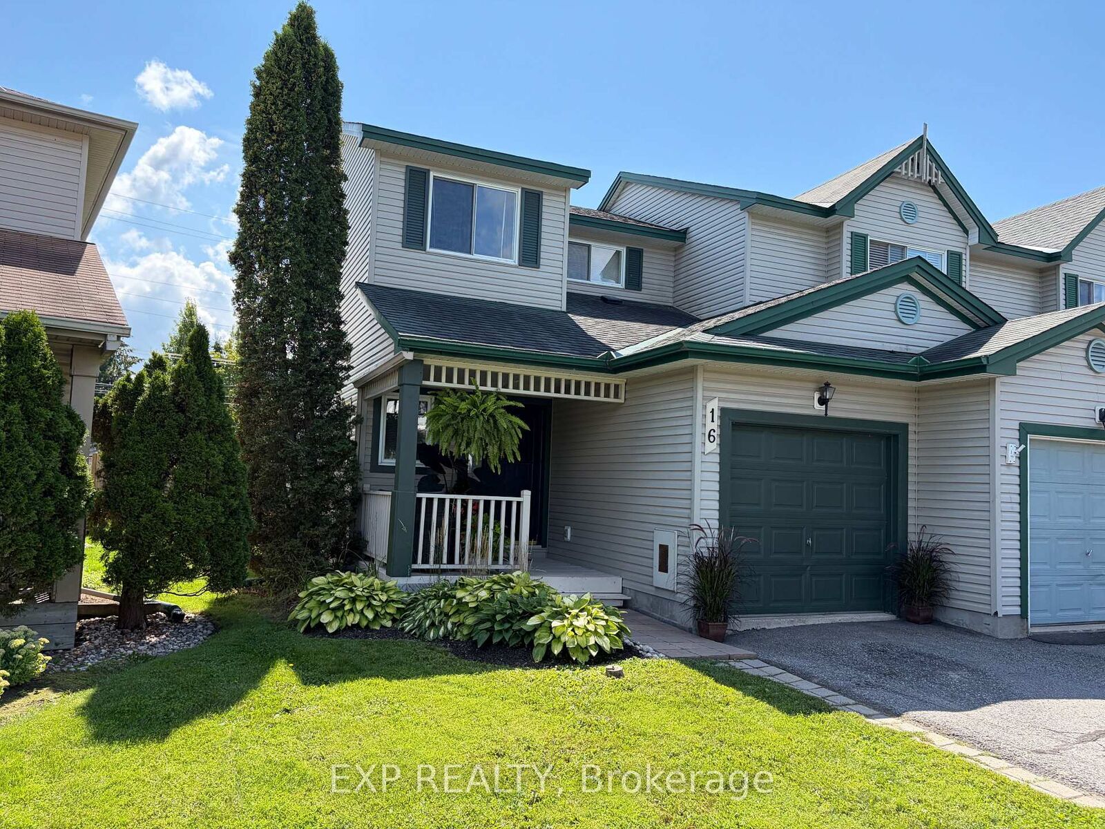 Property Photo: 16 Crampton Drive ON K7C 4P7