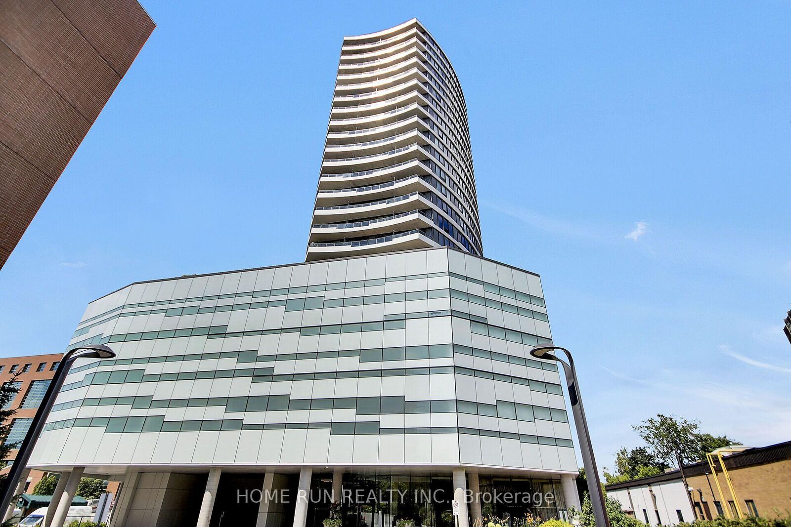 Property Photo: 485 Richmond Road 1507 ON K2A 3W9
