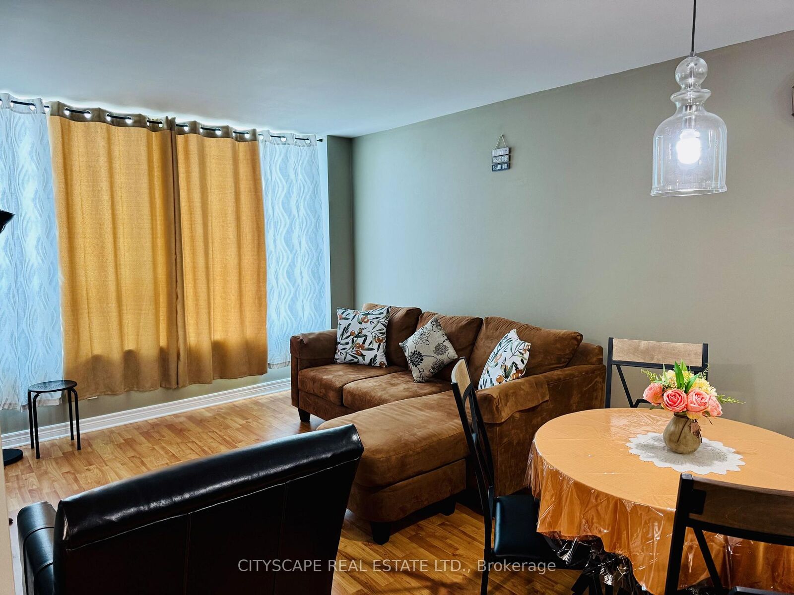 Property Photo:  540 Ouellette Avenue 5F  ON N9A 1B7 