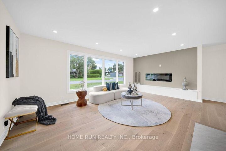 Property Photo: 50 Ullswater Drive ON K2H 5H6