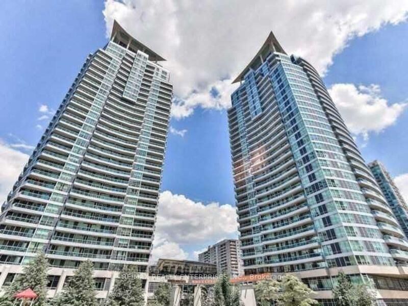 Property Photo: 1 Elm Drive W 2107 ON L5B 4M1