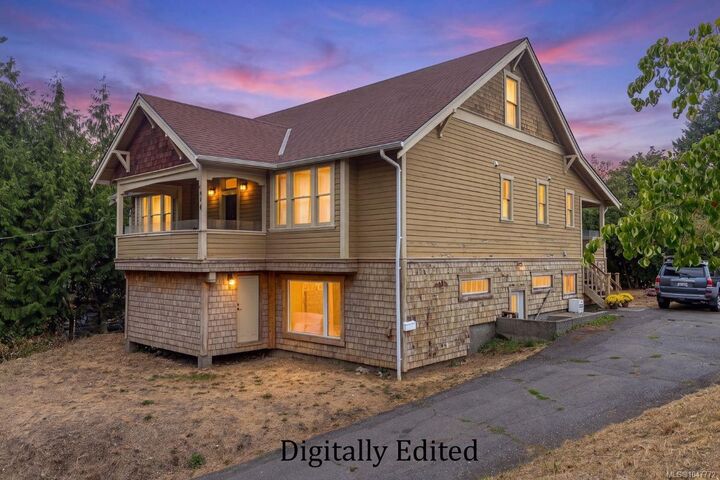 1094 Islay St — photo 1