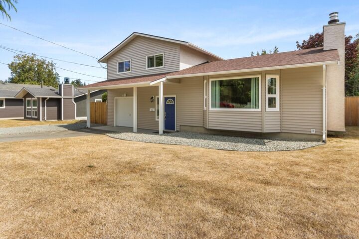 Property Photo: 3500 Falcon Dr BC V9T 4G8