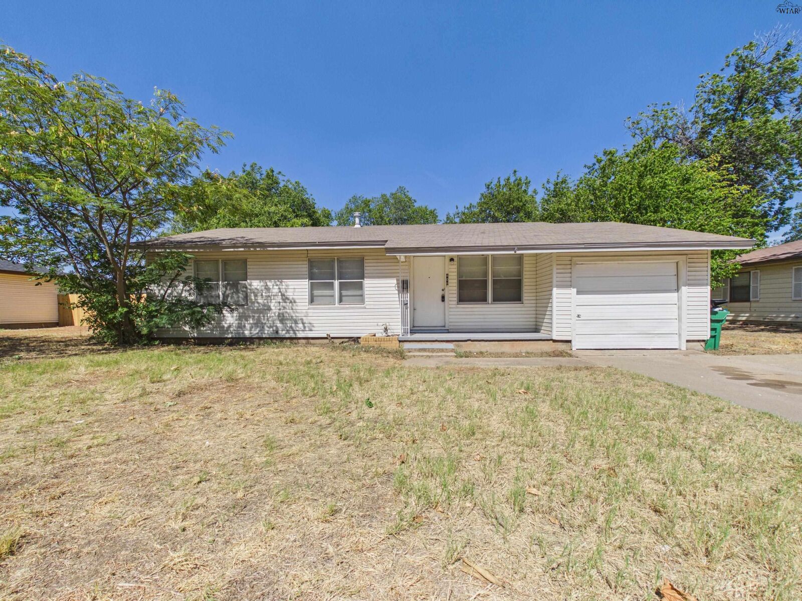 Property Photo:  406 Peach Street  TX 76354 