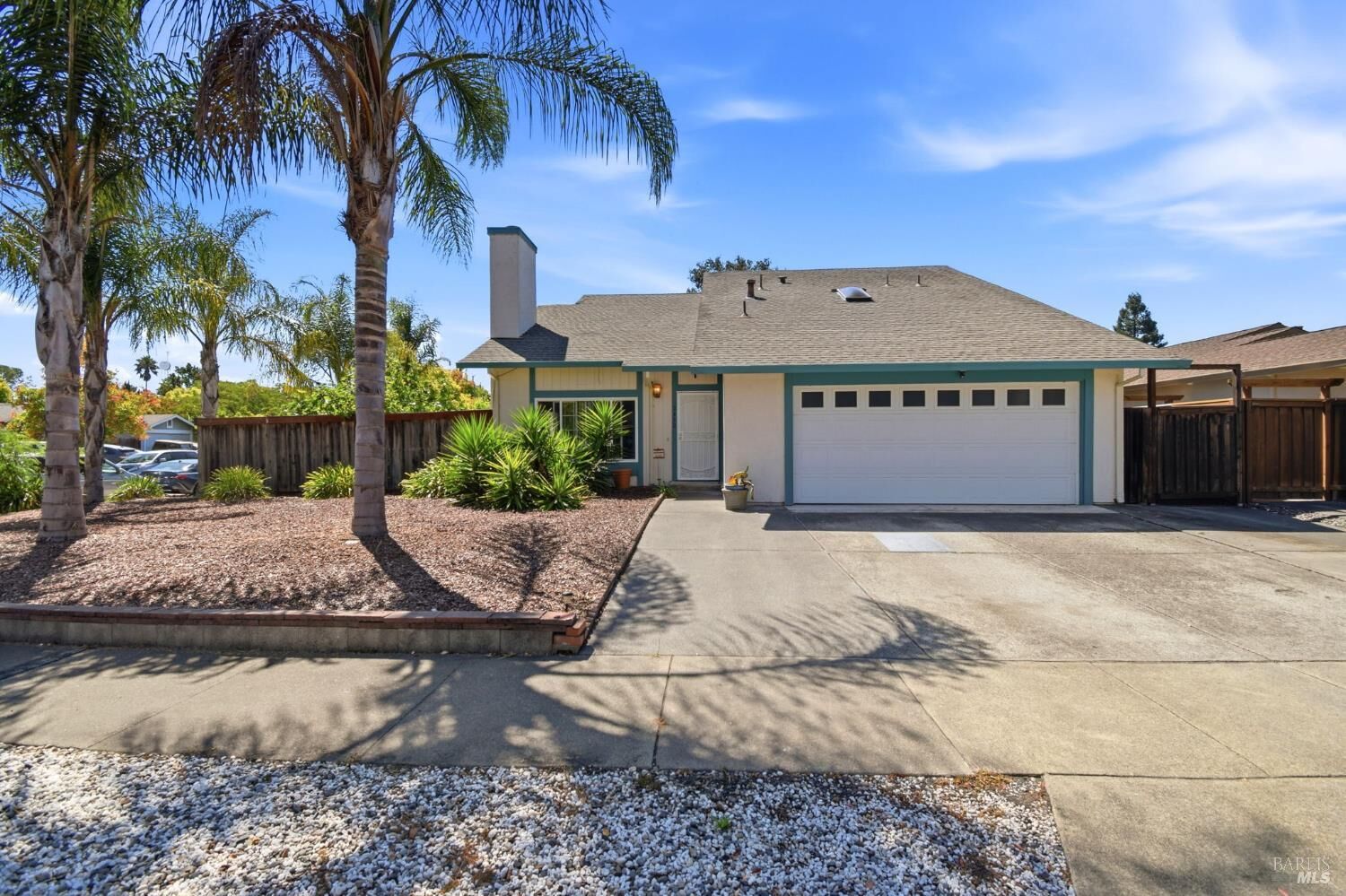 Property Photo:  2432 San Sebastian Avenue  CA 95401 