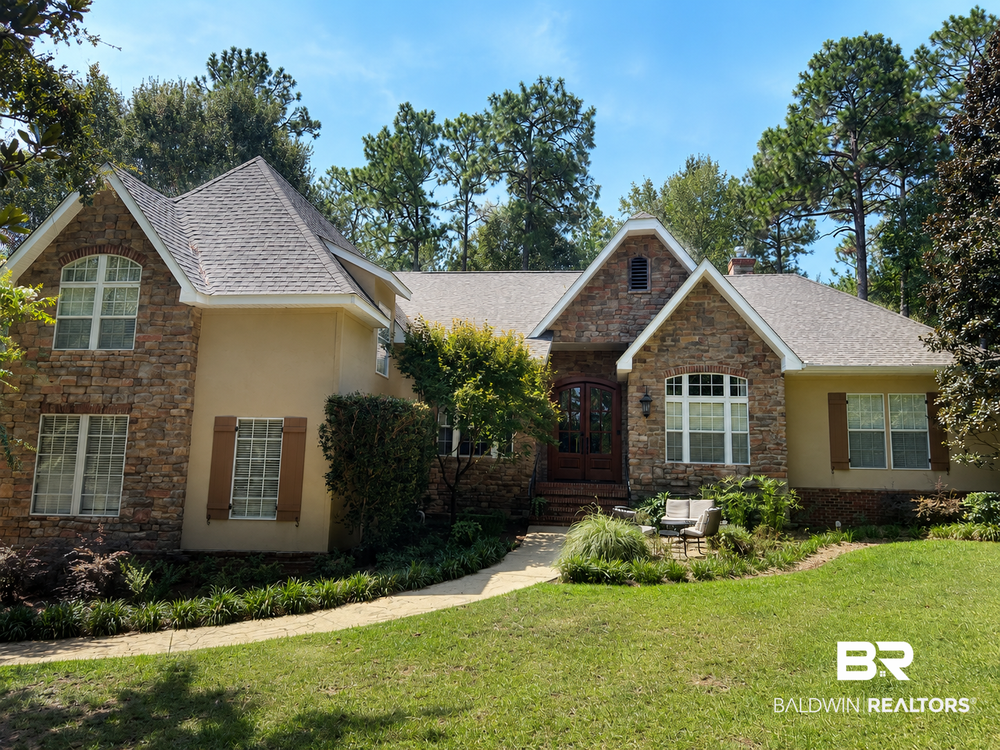 Property Photo:  7236 Maureen Circle  AL 36527 