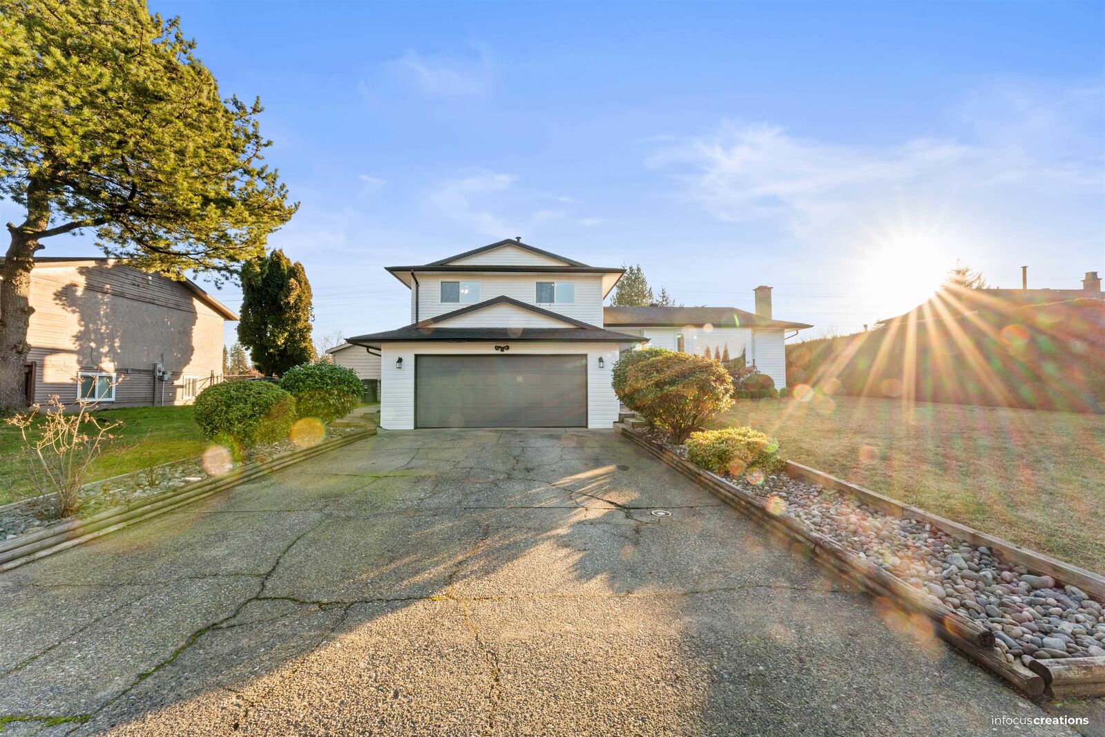 Property Photo: 15796 95A Avenue BC V4N 2L4