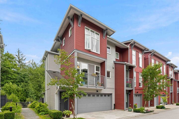 Property Photo:  24076 112 Avenue 38  BC V2W 0K2 