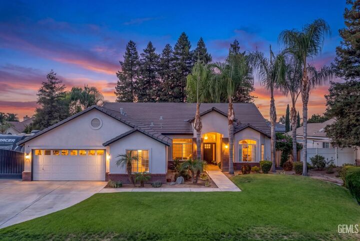 Property Photo:  15618 Clarisse Street  CA 93314 