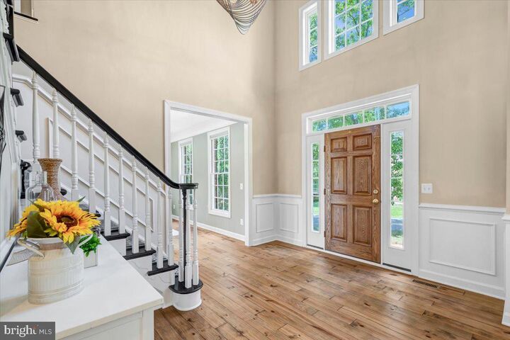 Property Photo:  18406 Kingsmill Street  VA 20176 