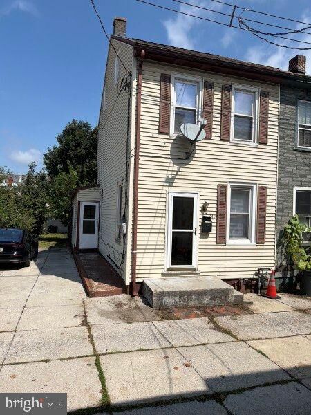 Property Photo: 1019 Orchard Avenue PA 17046