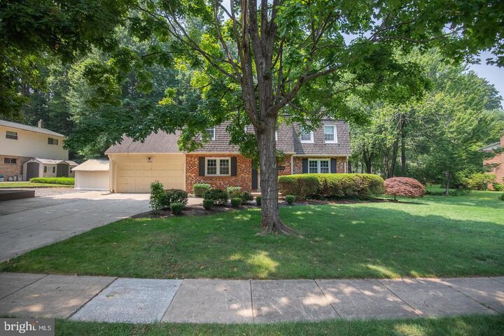Property Photo:  4836 Gainsborough Drive  VA 22032 