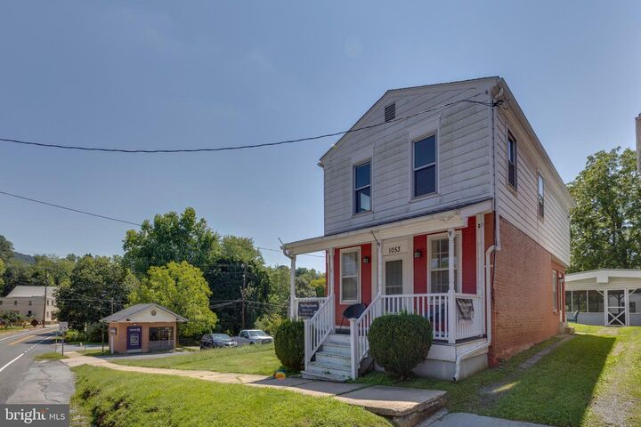 Property Photo: 1053 W Washington Street WV 25425