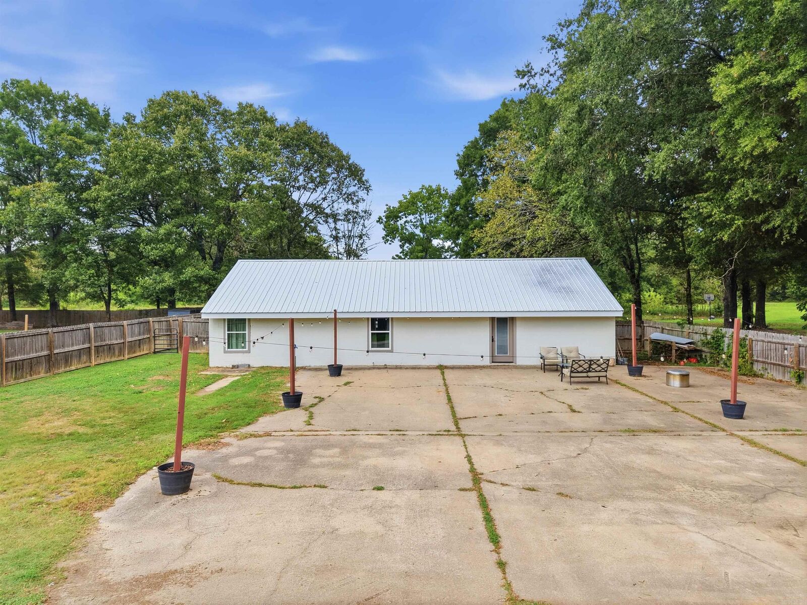 Property Photo:  39 N Coran Dr  AR 72032 