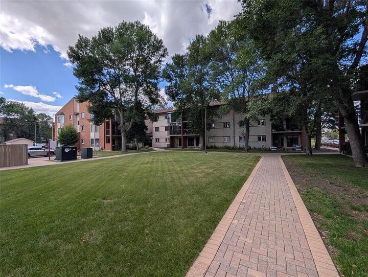 Property Photo: 177 Watson Street MB R2P 2P8
