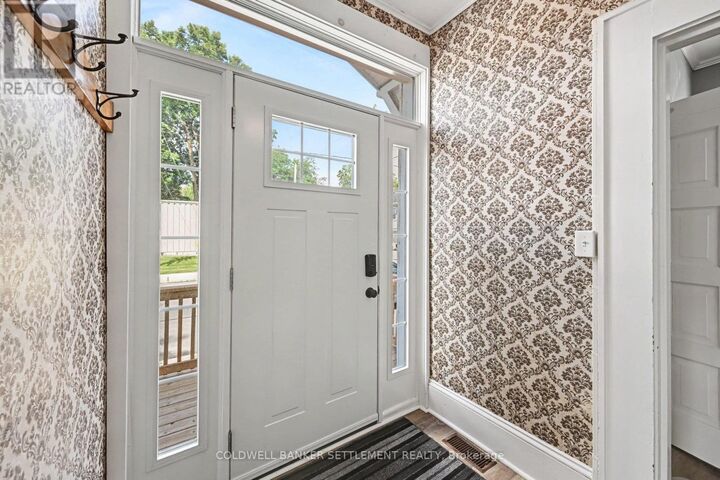 Property Photo:  26 North Street  ON K7H 2S7 