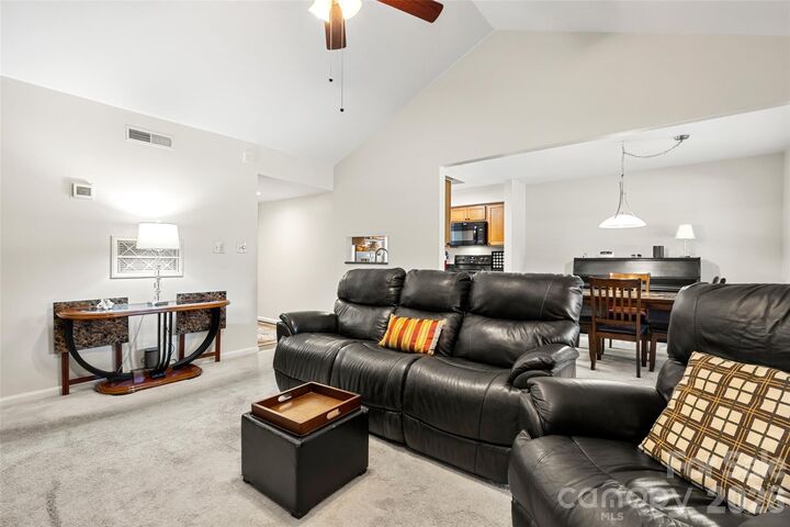 Property Photo:  7912 Greenside Court  NC 28277 