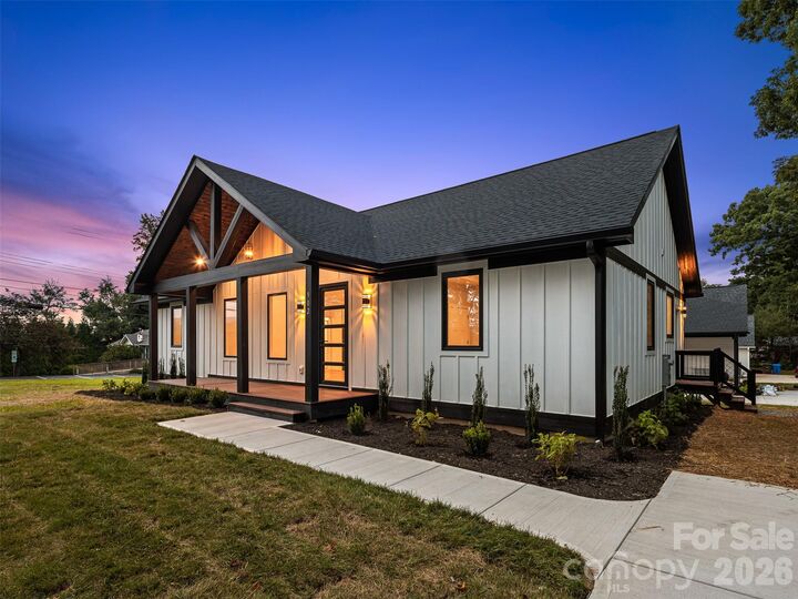 Property Photo:  902 Narva Road  NC 28792 